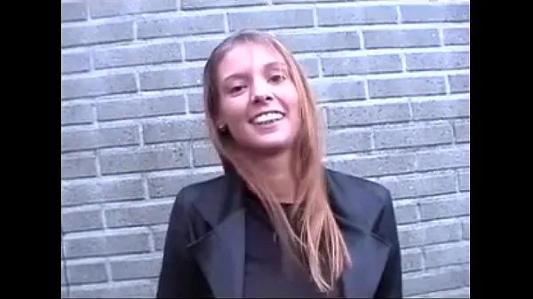 Flemish Stephanie fucked in a car (Belgian Stephanie fucked in car Klip mega baru