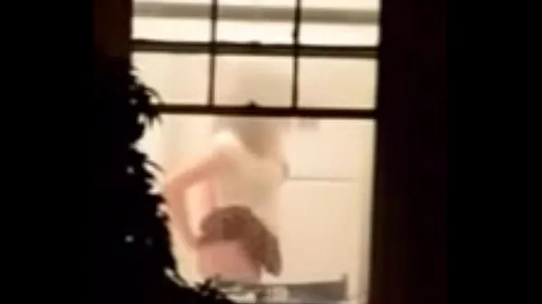 Friske Exhibitionist Neighbors Caught Fucking In Window mega klip