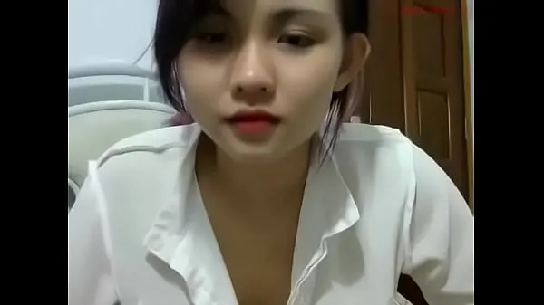 新鲜的 Vietnamese girl looking for part 1 超级夹子