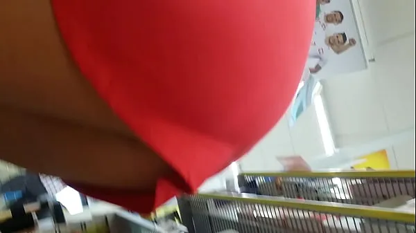 Upskirt milf en tienda megaclips nuevos