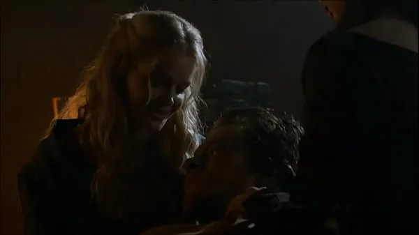 Nuovi Sesso di Alfie Allen e castrazione in Games of Thrones S03E07mega clip