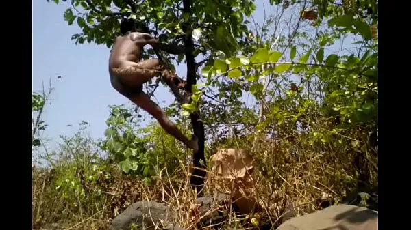 Nové Village Boy Nude Safar In Forest Play With Tree's mega klipy