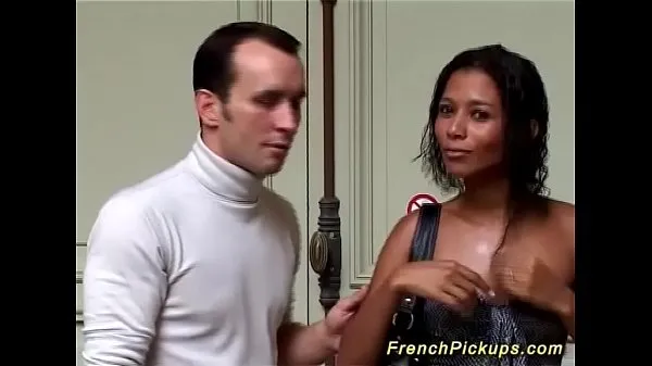 新鲜的 black french babe picked up for anal sex 超级夹子