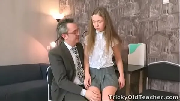 Świeże Tricky Old Teacher - Sara looks so innocent mega klipy
