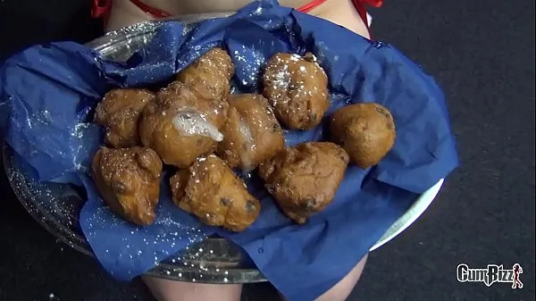 Linda Lush desagradável de ano novo fazendo sacanagem com 6 caras comendo oliebollen facial mega clipes recentes