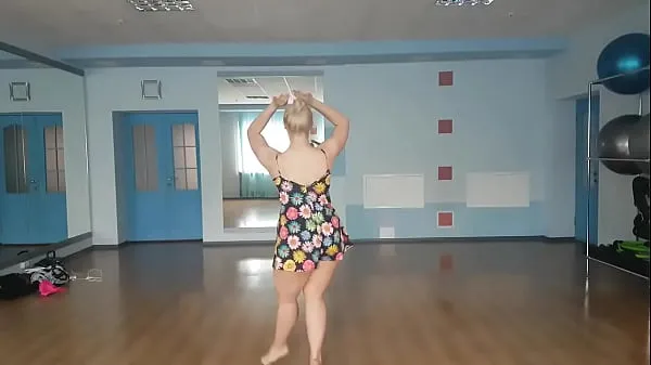 Nouveaux Kizomba lady style - danseuse de ventre DIVA DARINA méga-clips