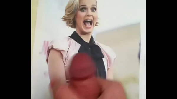 Tuoreet Cumming on Katy Perry megaleikkeet