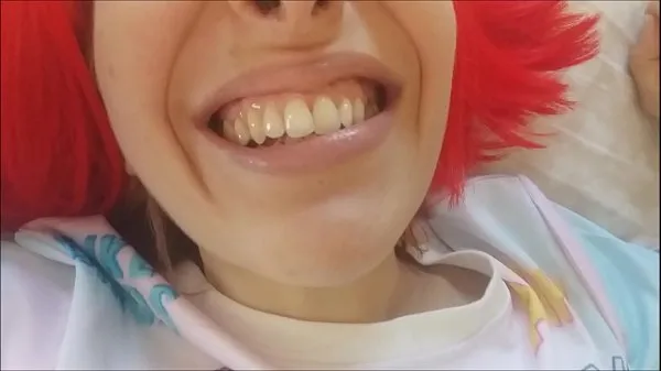 최신 Chantal lets you explore her mouth: teeth, saliva, gums and tongue .. would you like to go in 메가 클립