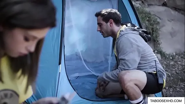 Teen cheating on boyfriend on camping trip Klip mega baru