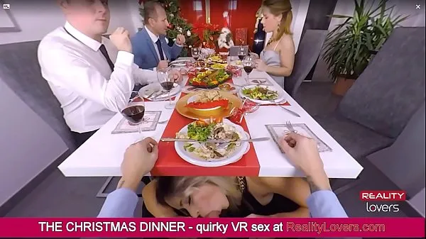 Blowjob under the table on Christmas in VR with beautiful blonde clip lớn mới