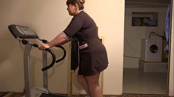 Fresh BBW with a anal plug in a fat ass runs on a treadmill, and then completely undresses in a public place. Fetish compilation mega Clips