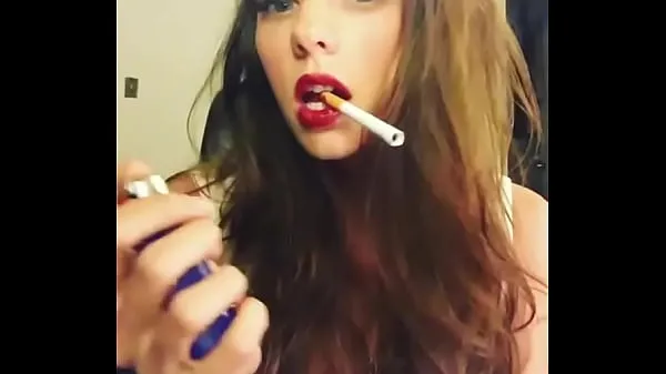Friske Hot girl with sexy red lips mega klip