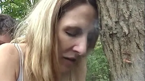 Nieuwe Marie Madison Public Smoke and Fuck in Woods megaclips