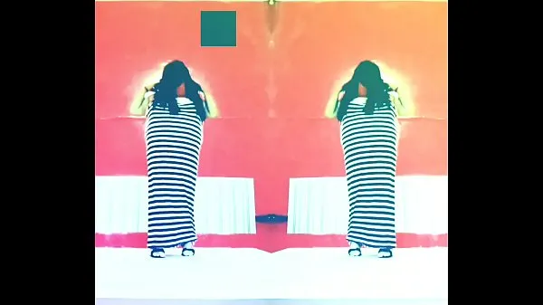 ताज़ा Baile en vestido de rallas मेगा क्लिप्स