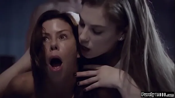 Friske Busty patient relives sexual experiences mega klip