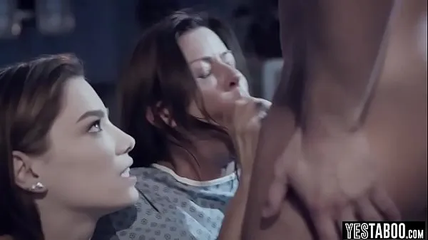 Female patient relives sexual experiences clip lớn mới