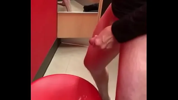 Nuovi Cumming In Target Dressing Roommega clip