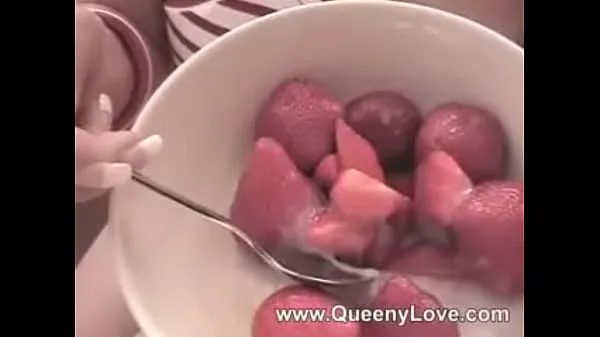Fresh Queeny- Strawberry mega Clips