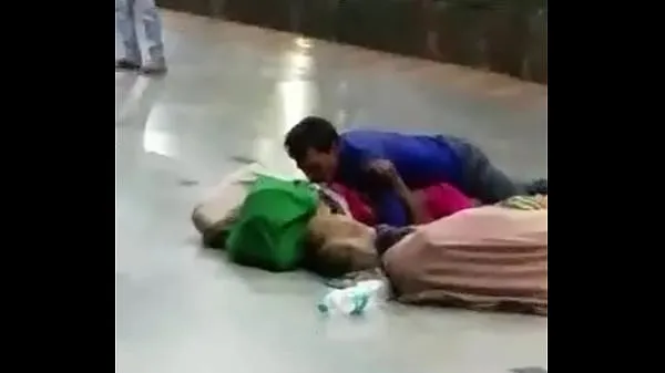 Nye Desi couple having sex in public megaklipp