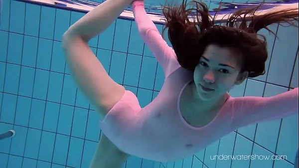 Yeni Roxalana Cheh hot underwater mermaid mega Klip