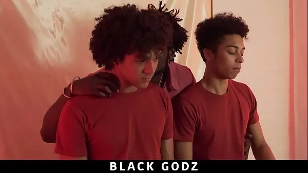 Nuovi BlackGodz - Black God Devin Trez ottiene il suo Big Dick adoratomega clip