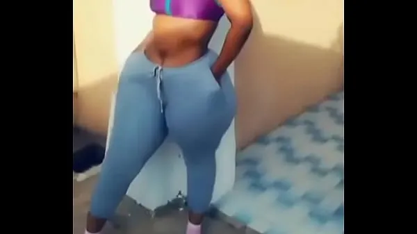 Φρέσκα African girl big ass (wide hips mega κλιπ