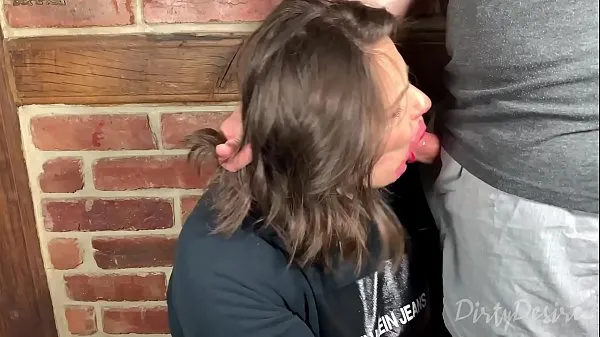 Φρέσκα Facefucking a youtuber with pulsating cumshot in her mouth mega κλιπ