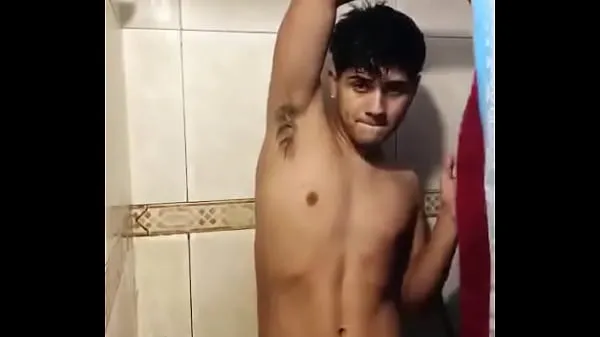 Nuovi In the shower 6mega clip