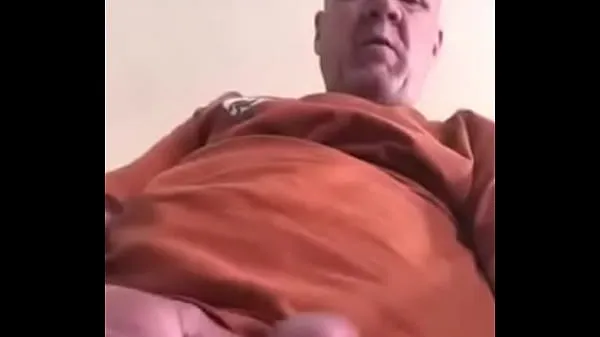 Nuovi Mike school janitor masturbates on cammega clip