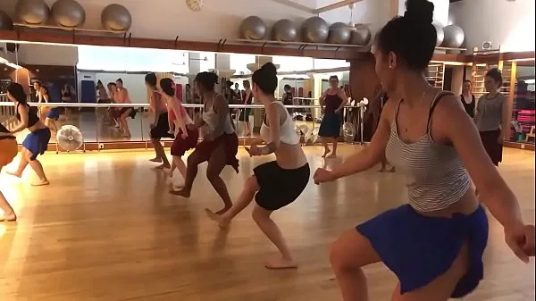 Nouveaux Entraînement de danse méga-clips