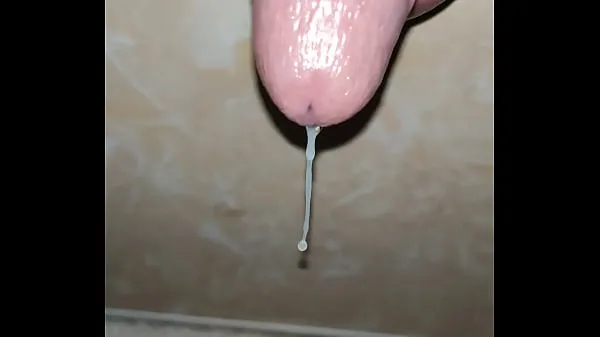 Sveži Milking a prostate Dildo in the bathroom mega posnetki