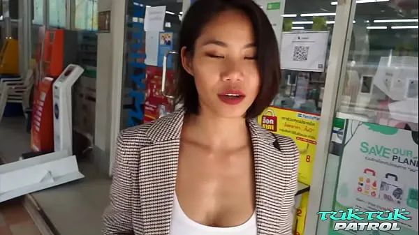 تازہ Sexy Bangkok dream girl unleashes tirade of pleasure on white cock میگا کلپس