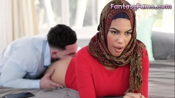 Friske Fucking Muslim Converted Stepsister With Her Hijab On - Maya Farrell, Peter Green - Family Strokes mega klip