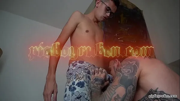 Frische PIGBOY RAW UND PERVERT FUCK W HUNG TWINK Mega-Clips