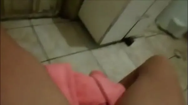 Nuovi giovane ragazza si masturbamega clip