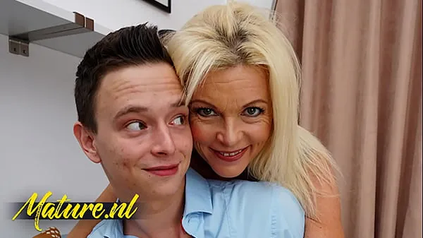 Friske An Evening With His Stepmom Gets Hotter By The Minute mega klip