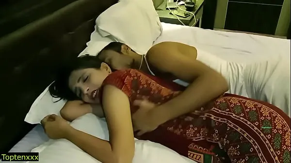 Nieuwe Indian hot beautiful girls first honeymoon sex!! Amazing XXX hardcore sex megaclips