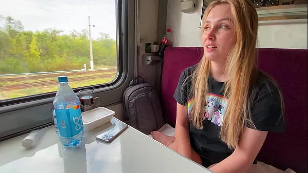 Свежие Замужняя мачеха Алина Рай занялась сексом в поезде с незнакомцем мегаклипы