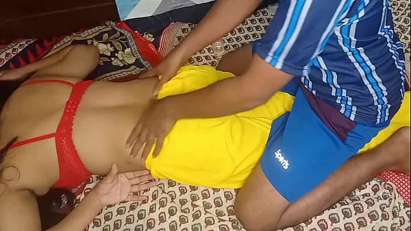 Menino fodeu a madrasta de seu amigo após a massagem! Vídeo Full HD em voz hindi clara mega clipes recentes