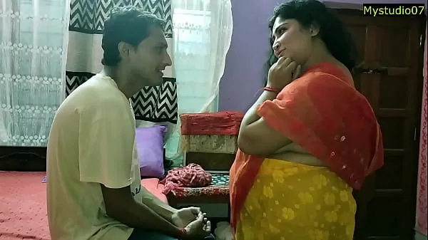 Nuovi Desi Beautiful Bhabhi sesso bollente! Hindi serie web sessomega clip