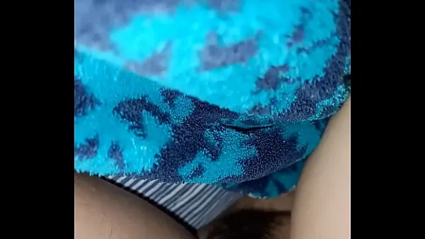 Furry wife 15 slept without panties filmed clip lớn mới