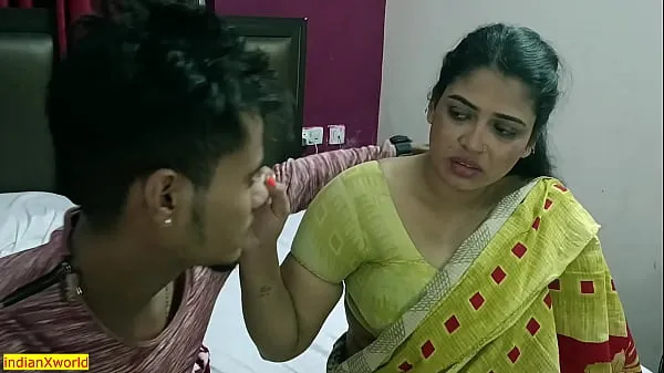 Fresh TV Mechanic fuck hot bhabhi at her room! Desi Bhabhi Sex mega Clips