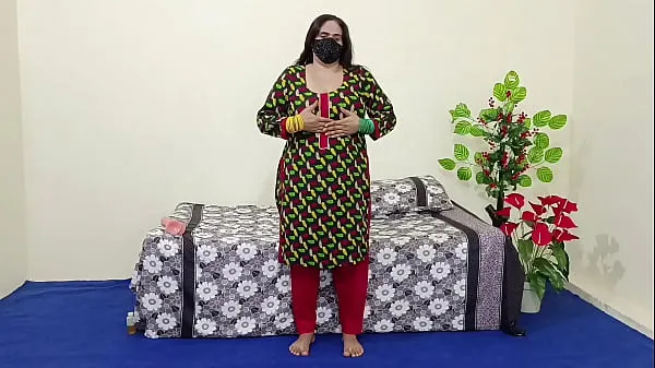 新鲜的 Sexy Desi Pakistani Aunty With Big Boobs Masturbating 超级夹子